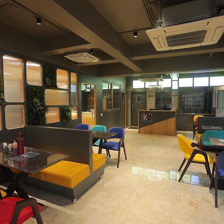 ראג'קוט Hotel Shayan Inn מראה חיצוני תמונה