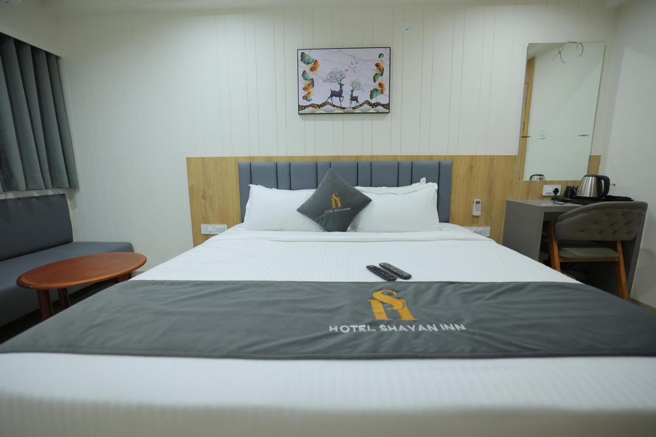 ראג'קוט Hotel Shayan Inn מראה חיצוני תמונה