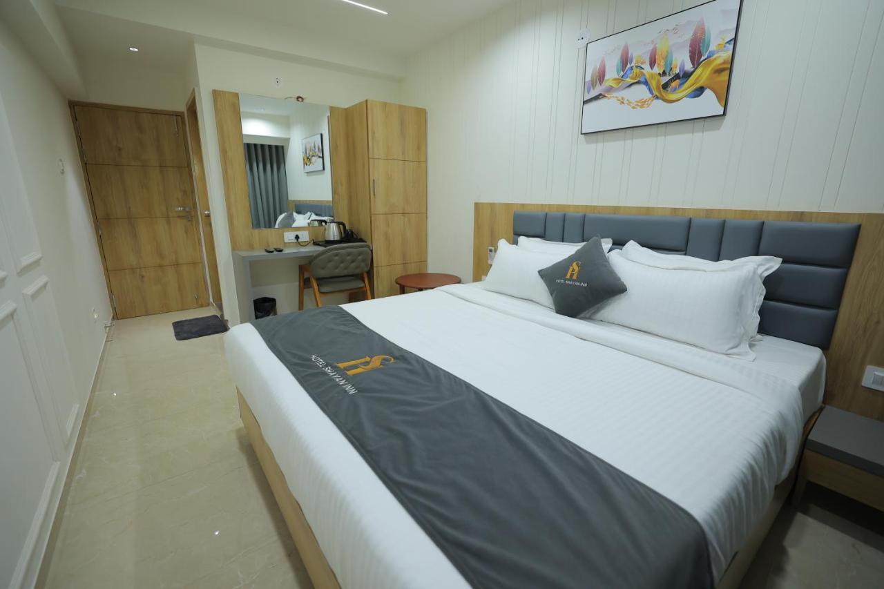 ראג'קוט Hotel Shayan Inn מראה חיצוני תמונה