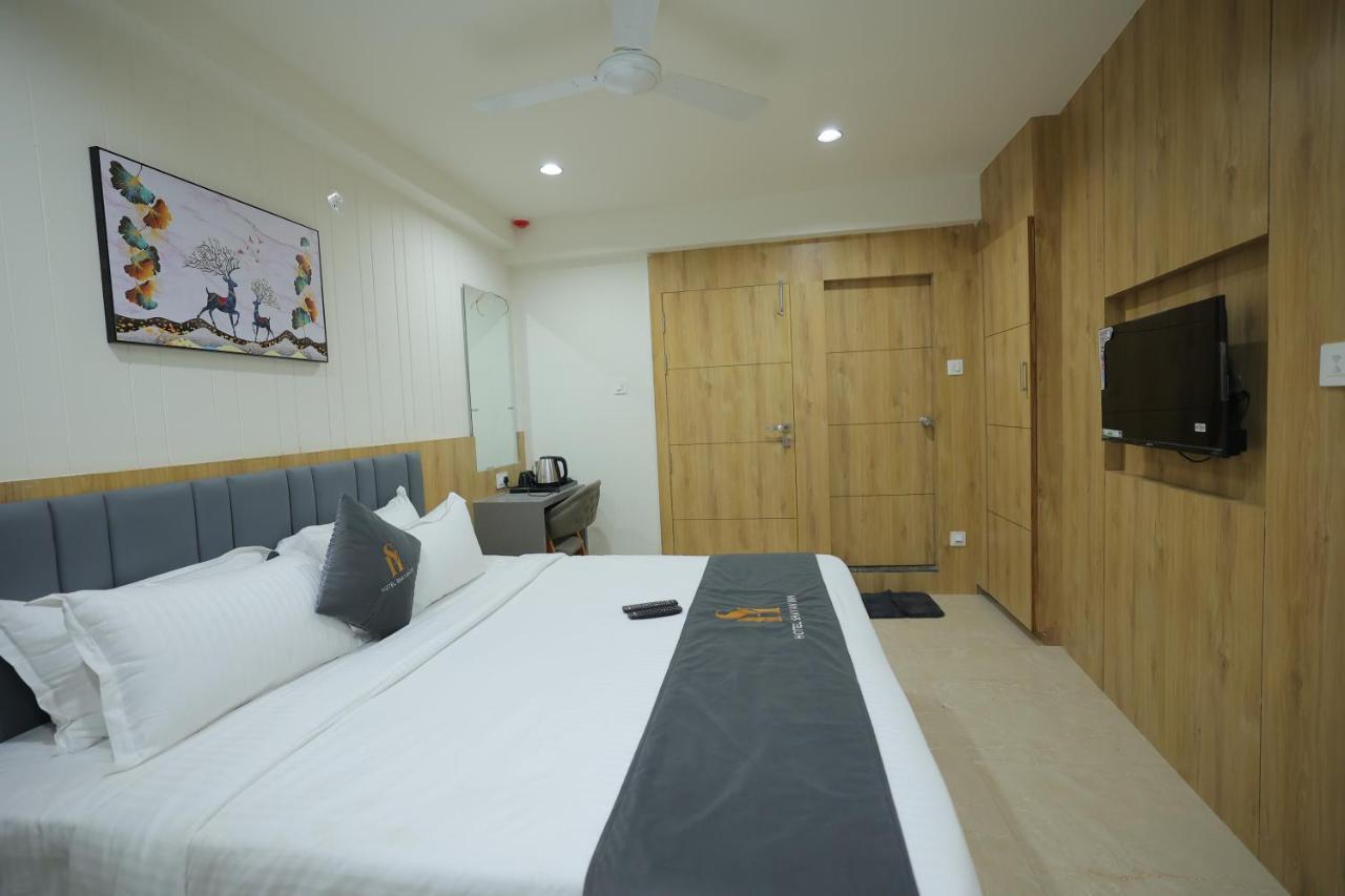 ראג'קוט Hotel Shayan Inn מראה חיצוני תמונה
