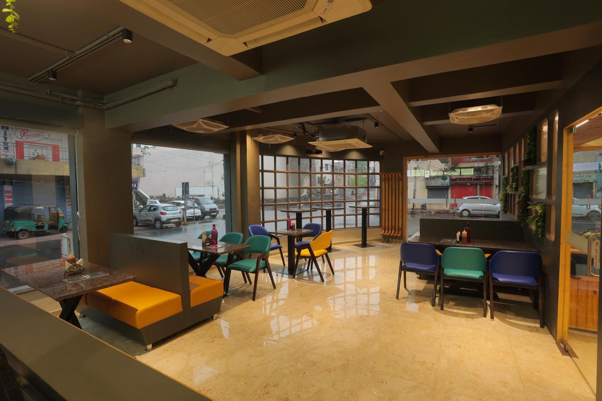 ראג'קוט Hotel Shayan Inn מראה חיצוני תמונה