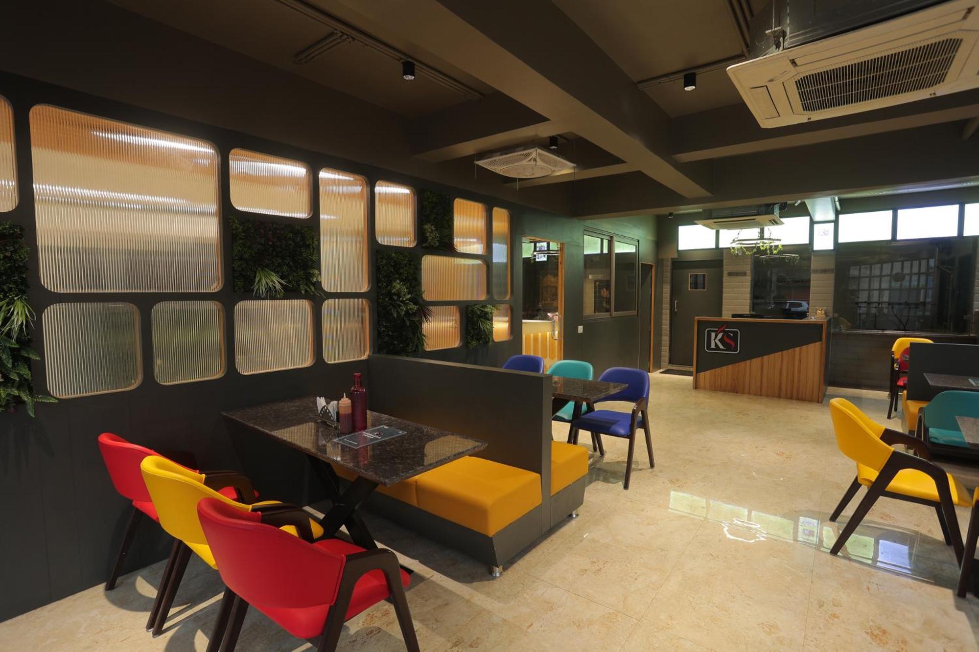 ראג'קוט Hotel Shayan Inn מראה חיצוני תמונה